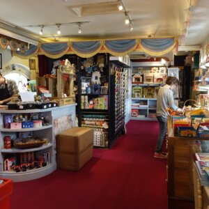 Benjamin Pollock's Toyshop