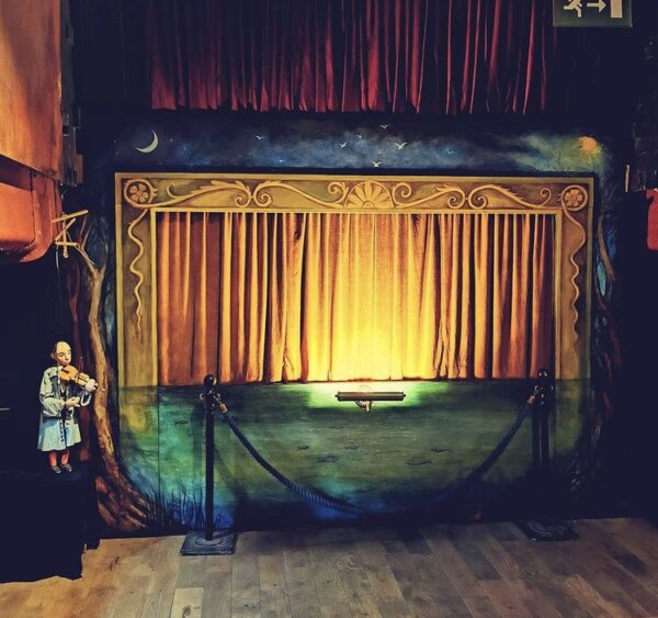 Puppet Theatre Barge – Little Venice