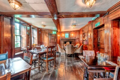 London’s Oldest Surviving Pubs, and What Makes Each One Worth the Detour